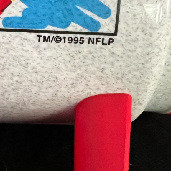 Vintage 95 Kansas City Chiefs KC Football Arrowhead Stadium Travel Mug Cup w Lid - Picture 4 of 10